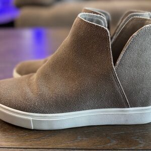 Steve Madden Claude Gray Sneakers, inside lift in heels.